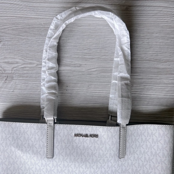 MICHAEL KORS kelli large two-tone logo tote bag NWT - Picture 5 of 16